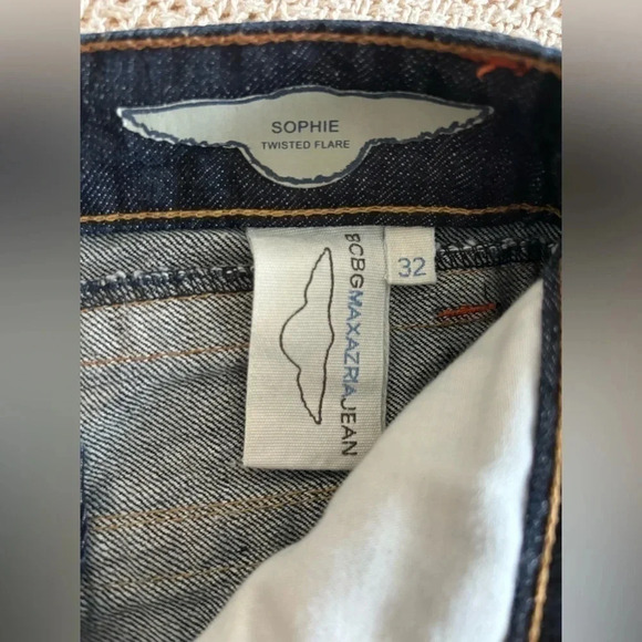 BCBGMaxAzria Sophie twisted flare denim jeans - Picture 5 of 6